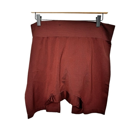 Torrid Seamless High Rise No Rub Short Panty Size 3x NWT - Picture 4 of 6